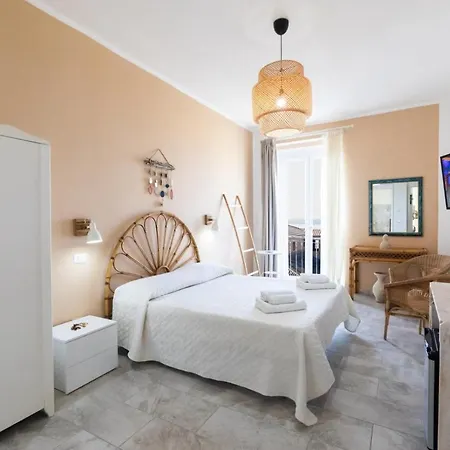 Brezza Marina Bed & Breakfast